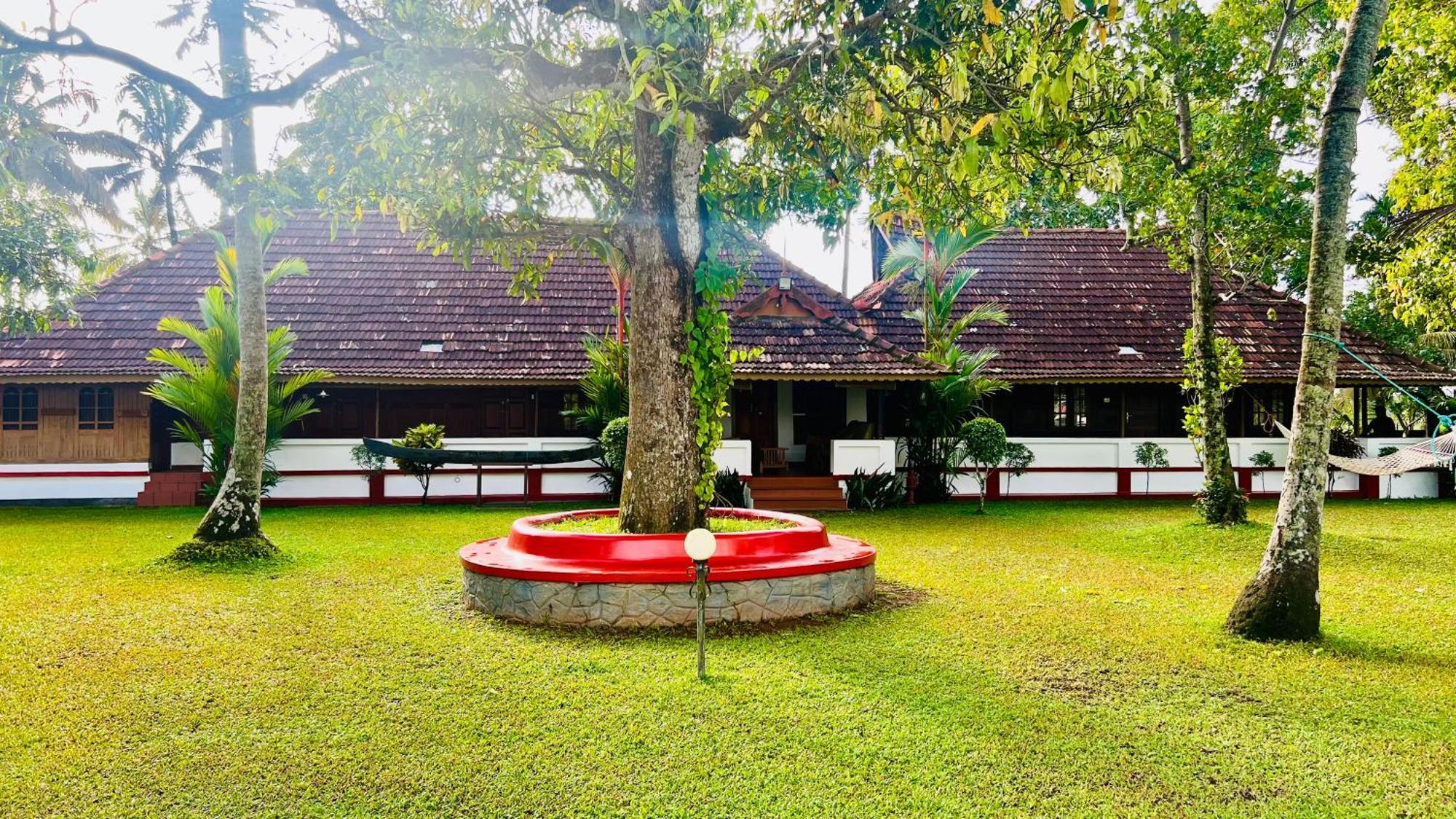 The Pamba Heritage Villa Champakulam Exteriér fotografie